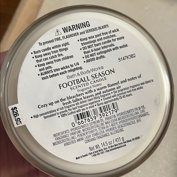 Bath & Body Works Football Season Candle - Gold and White - Picture 4 of 4